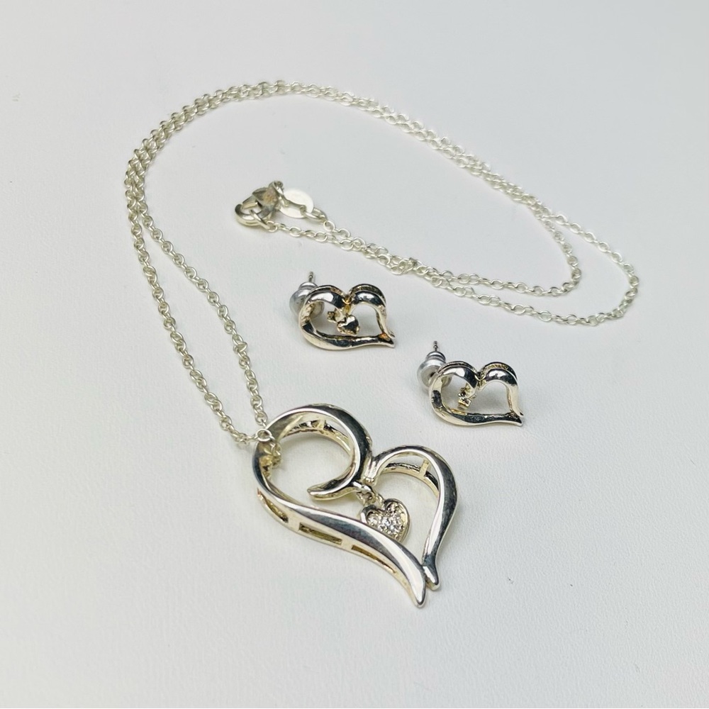 SILVER HEARTS NECKLACE & EARRINGS